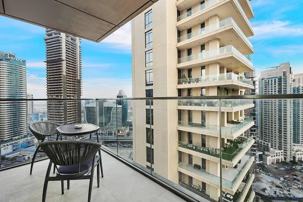 Apartment First Class 1Br City Skyline Views Dubai